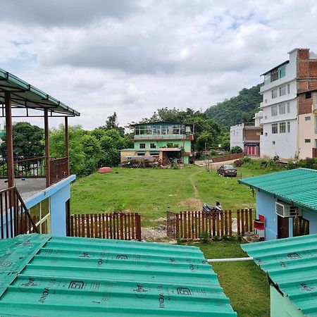 Landlopers Hostel Rishīkesh المظهر الخارجي الصورة
