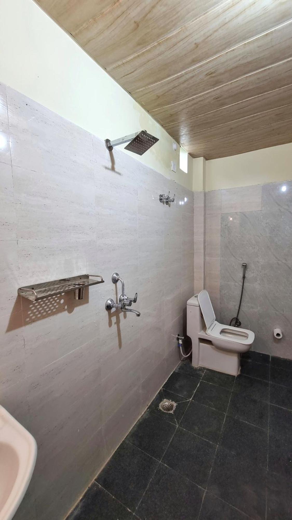 Landlopers Hostel Rishīkesh المظهر الخارجي الصورة
