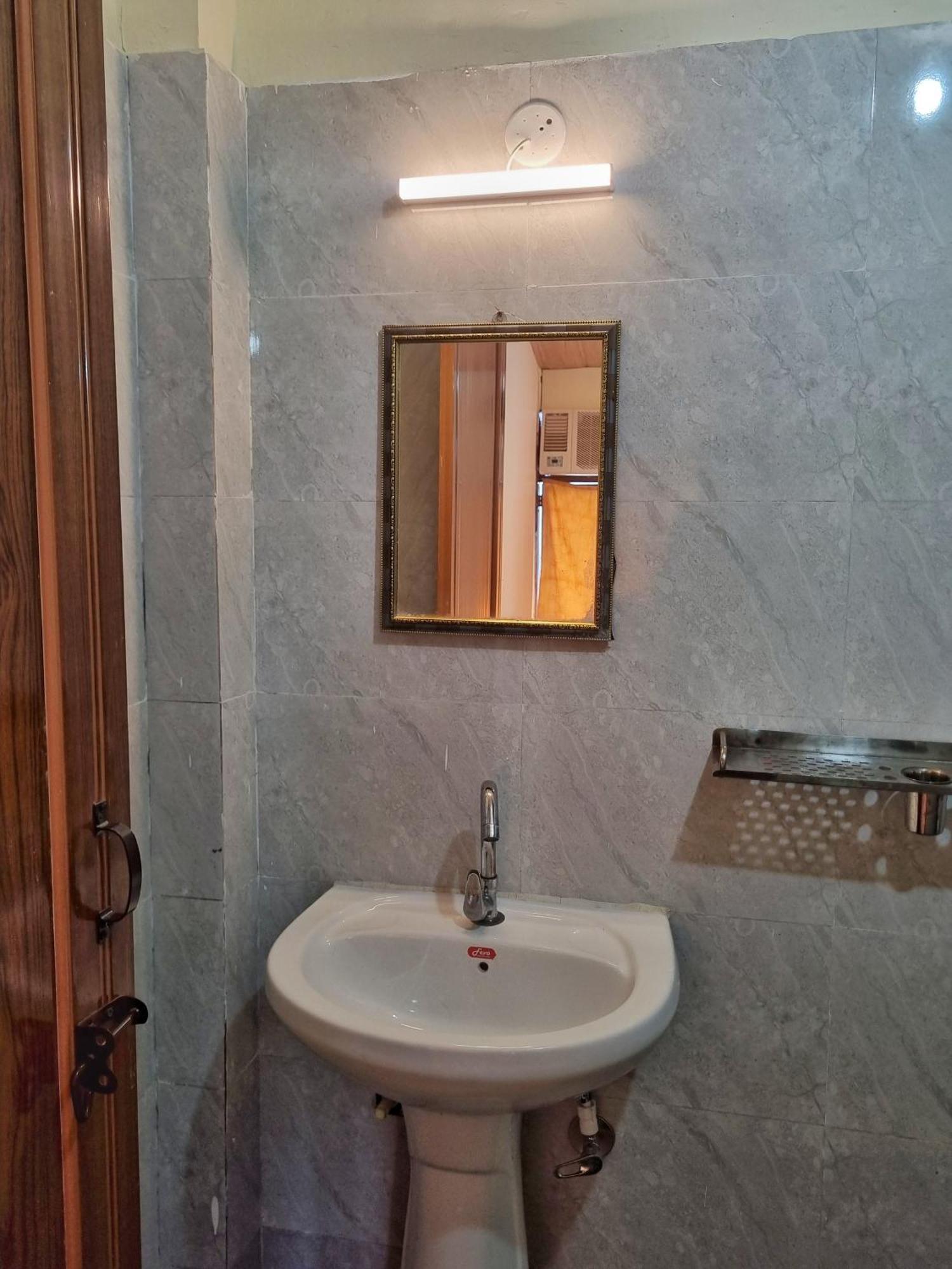 Landlopers Hostel Rishīkesh المظهر الخارجي الصورة