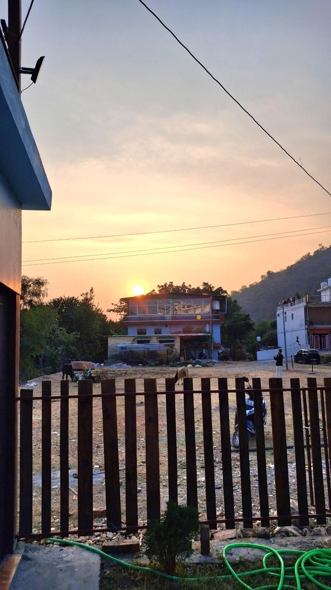 Landlopers Hostel Rishīkesh المظهر الخارجي الصورة